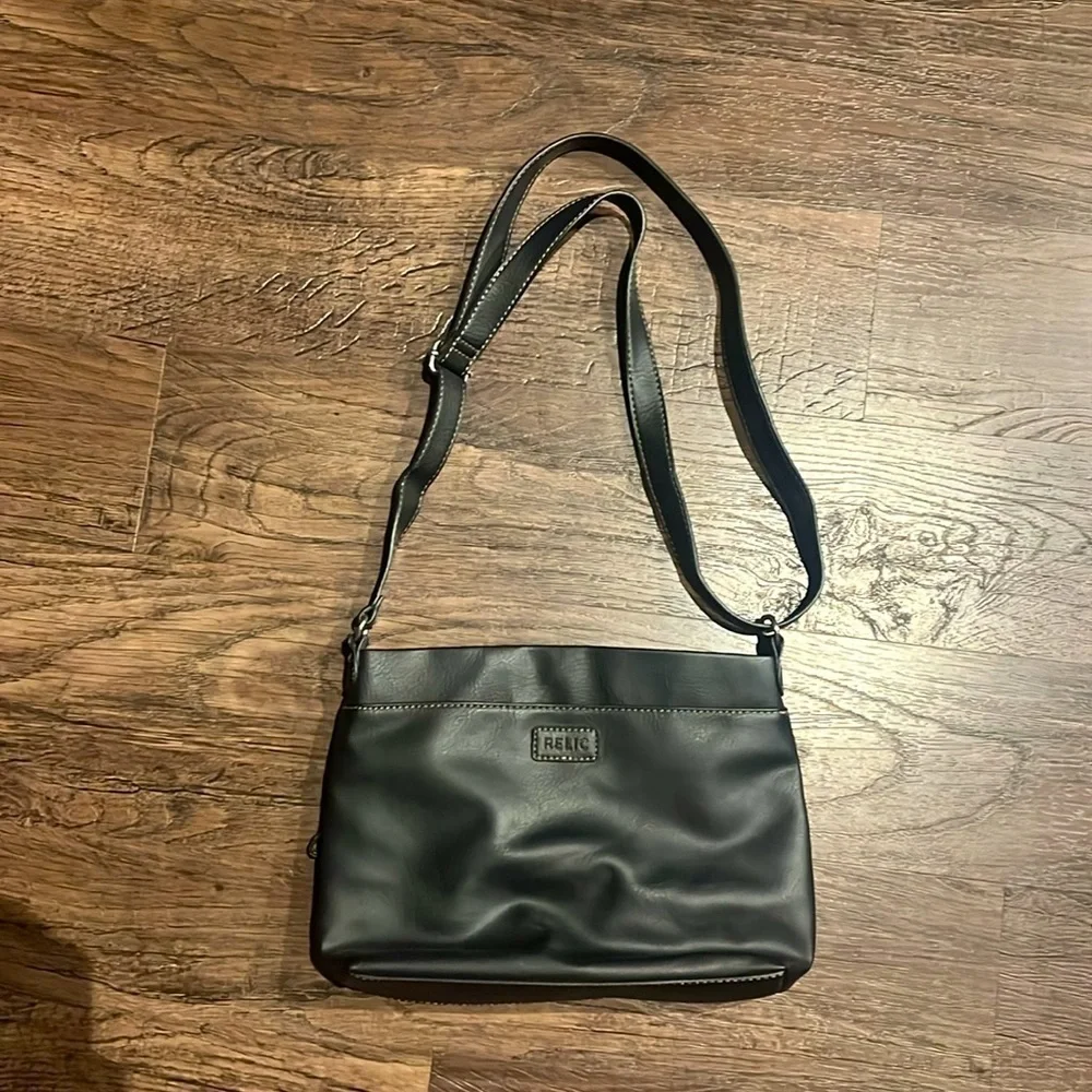 relic faux black leather crossbody purse